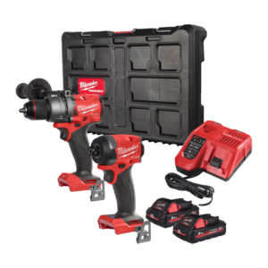 Σετ εργαλείων M18 FPP2A3-302P PACKOUT POWERPACK LIMITED EDITION της Milwaukee μέσα σε μαύρη και κόκκινη βαλίτσα μεταφοράς